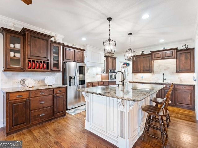 8629 Drake Drive, Lula, GA 30554