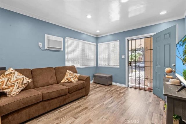 407 E Sunset, Long Beach, CA 90805