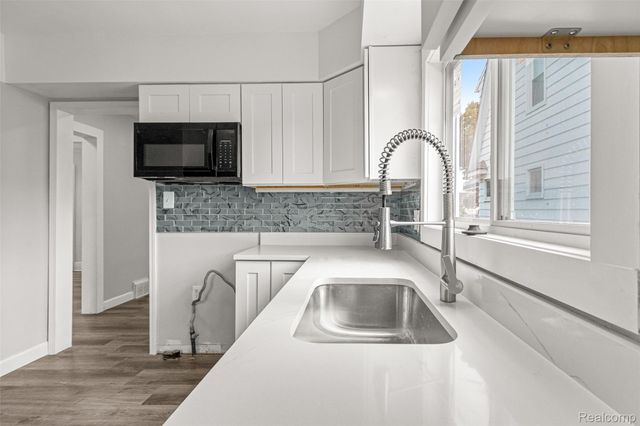 5637 Horger Street, Dearborn, MI 48126