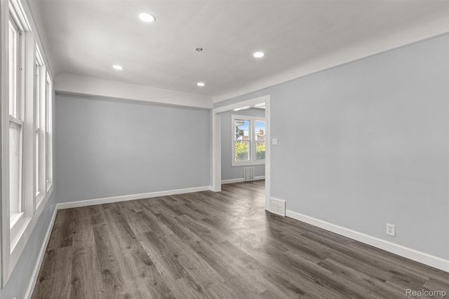 5637 Horger Street, Dearborn, MI 48126