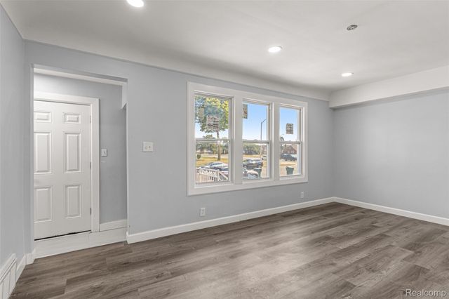 5637 Horger Street, Dearborn, MI 48126