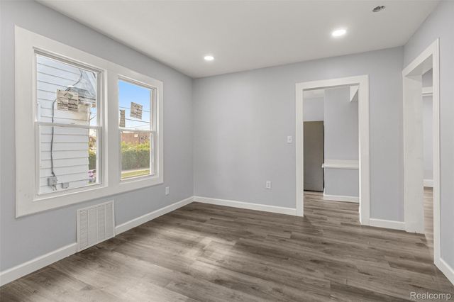 5637 Horger Street, Dearborn, MI 48126