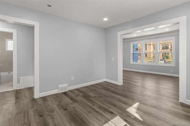 5637 Horger Street, Dearborn, MI 48126