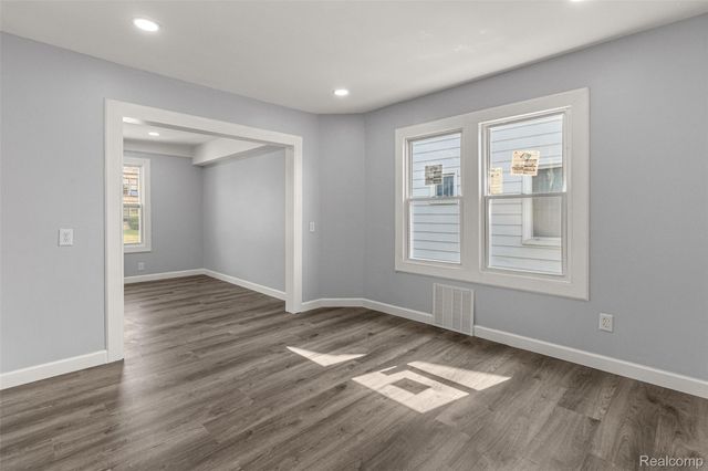 5637 Horger Street, Dearborn, MI 48126