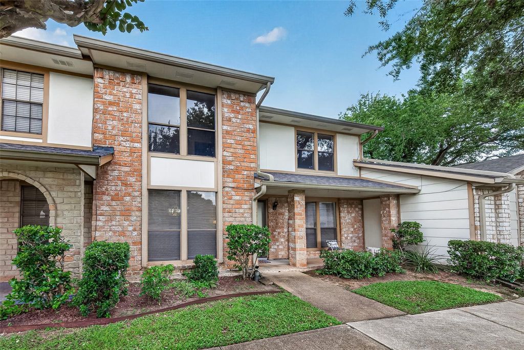 48 T Huxley Lane, Missouri City, TX 77459