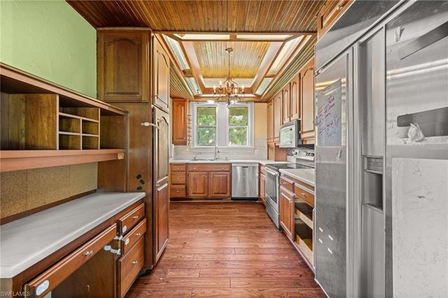 12430 McGregor BLVD, Fort Myers, FL 33919