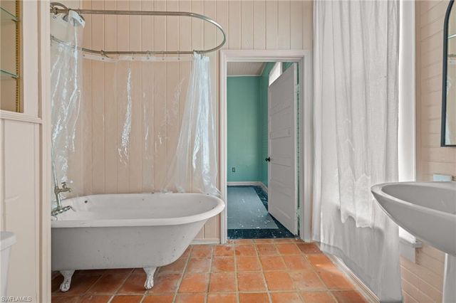 12430 McGregor BLVD, Fort Myers, FL 33919