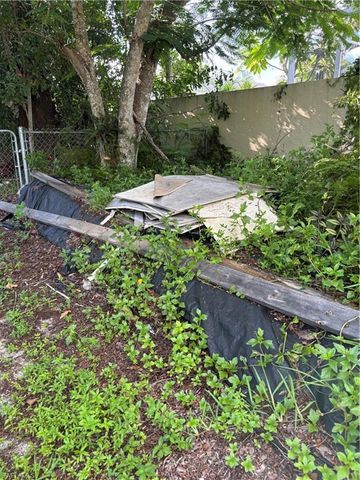 12430 McGregor BLVD, Fort Myers, FL 33919