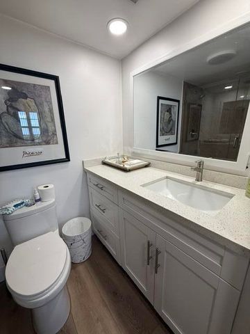 250 JACARANDA Drive 804, Plantation, FL 33324