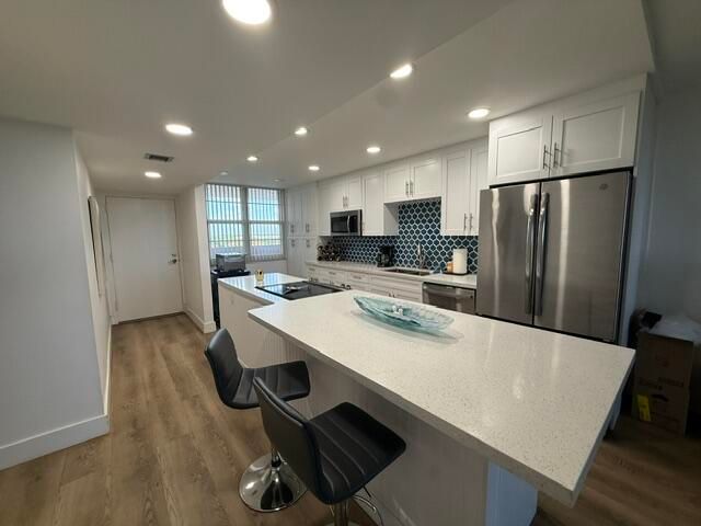 250 JACARANDA Drive 804, Plantation, FL 33324