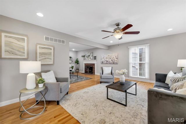 14543 Debbenham Lane, Chesterfield, MO 63017