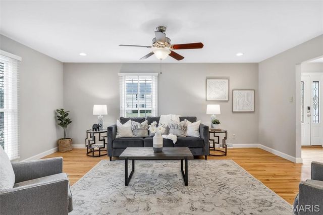 14543 Debbenham Lane, Chesterfield, MO 63017