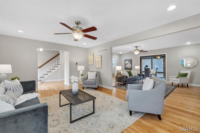 14543 Debbenham Lane, Chesterfield, MO 63017