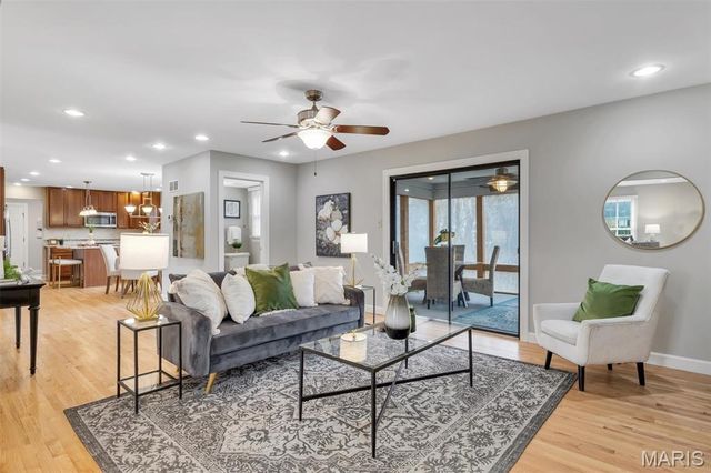 14543 Debbenham Lane, Chesterfield, MO 63017