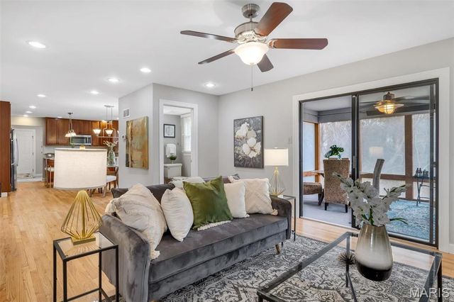 14543 Debbenham Lane, Chesterfield, MO 63017