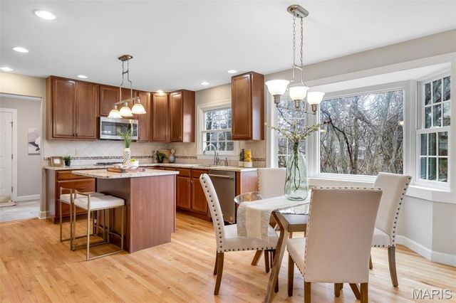 14543 Debbenham Lane, Chesterfield, MO 63017