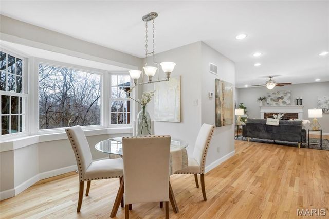 14543 Debbenham Lane, Chesterfield, MO 63017