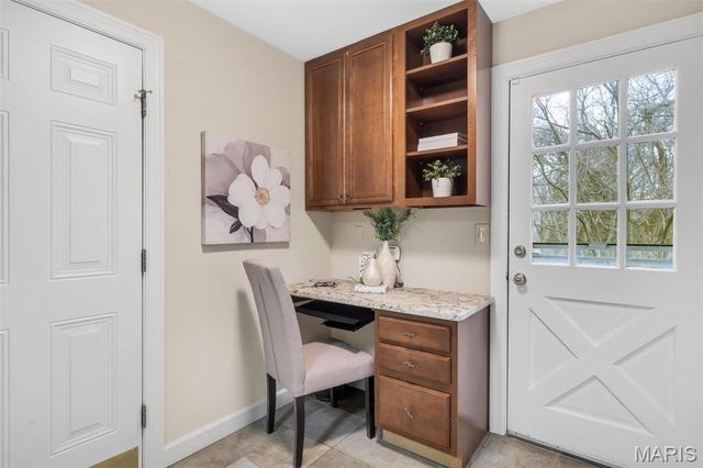 14543 Debbenham Lane, Chesterfield, MO 63017