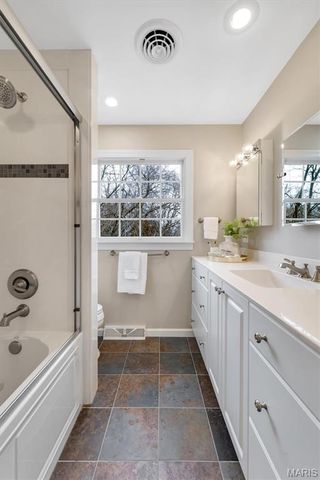 14543 Debbenham Lane, Chesterfield, MO 63017