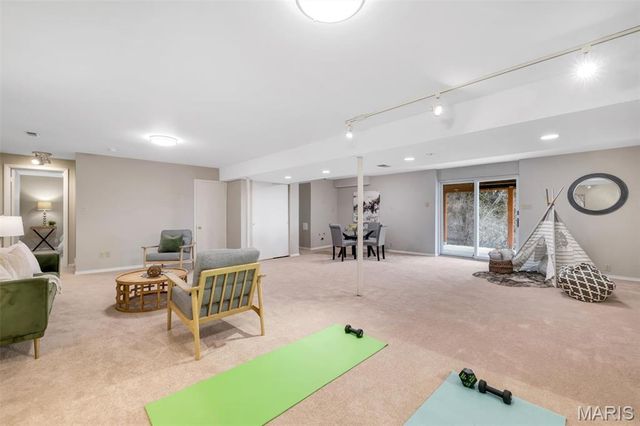 14543 Debbenham Lane, Chesterfield, MO 63017