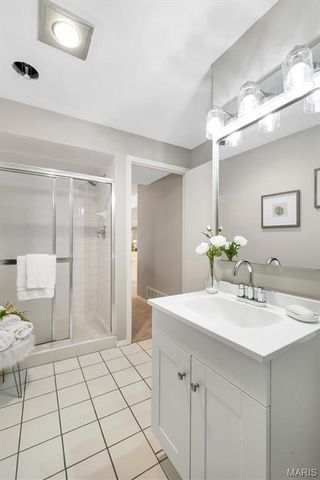 14543 Debbenham Lane, Chesterfield, MO 63017