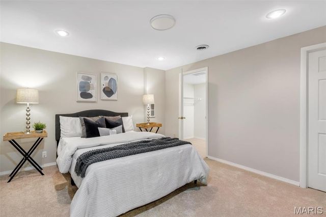 14543 Debbenham Lane, Chesterfield, MO 63017