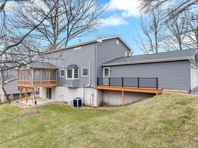 14543 Debbenham Lane, Chesterfield, MO 63017