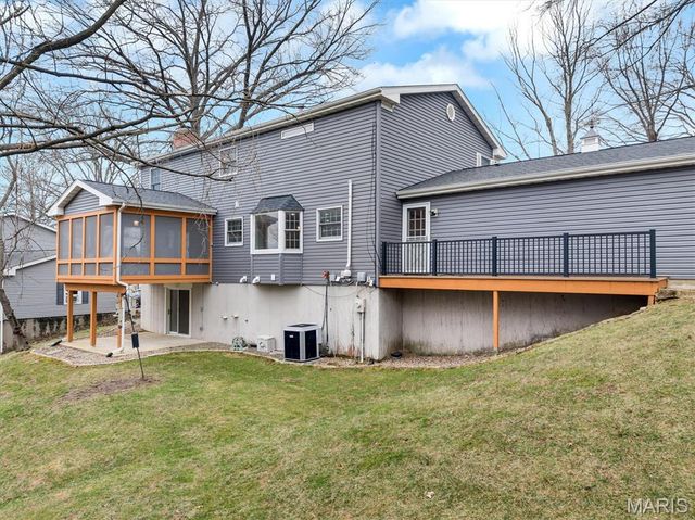 14543 Debbenham Lane, Chesterfield, MO 63017