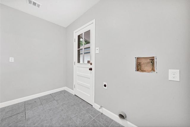 18035 Rolling Creek Drive, Houston, TX 77090