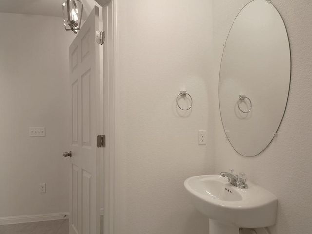 5420 Juniper JCT 79, Austin, TX 78744