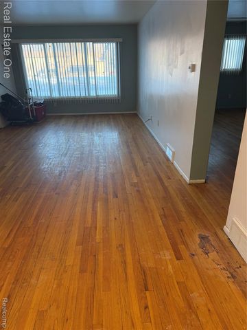 25835 LAHSER ROAD 5, Southfield, MI 48033