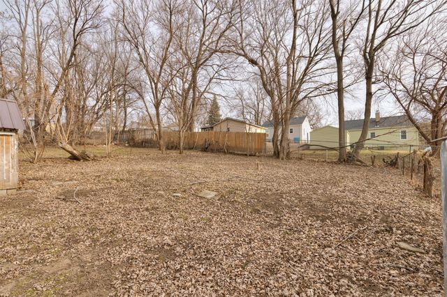 2811 Oxford Street, Des Moines, IA 50313