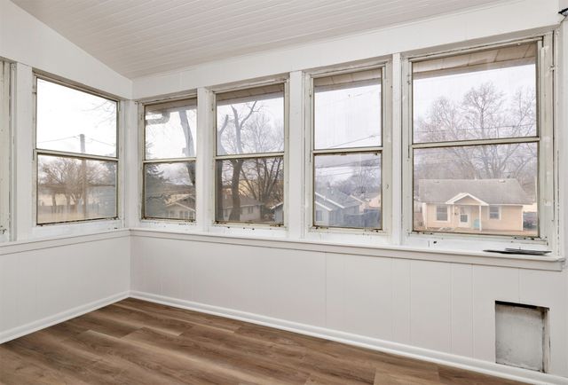 2811 Oxford Street, Des Moines, IA 50313