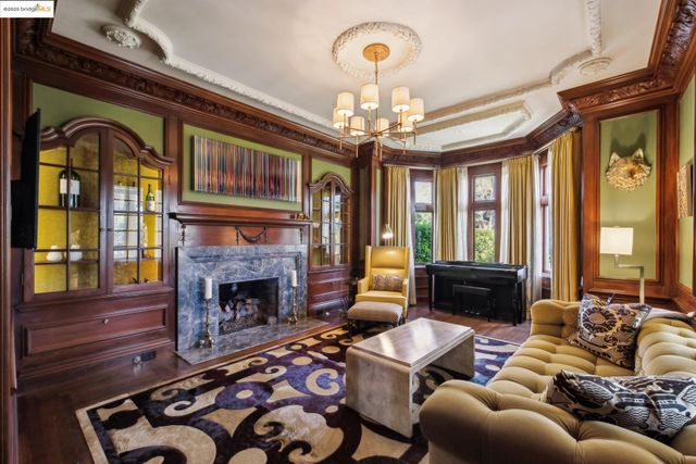 44 Farragut Ave, Piedmont, CA 94610