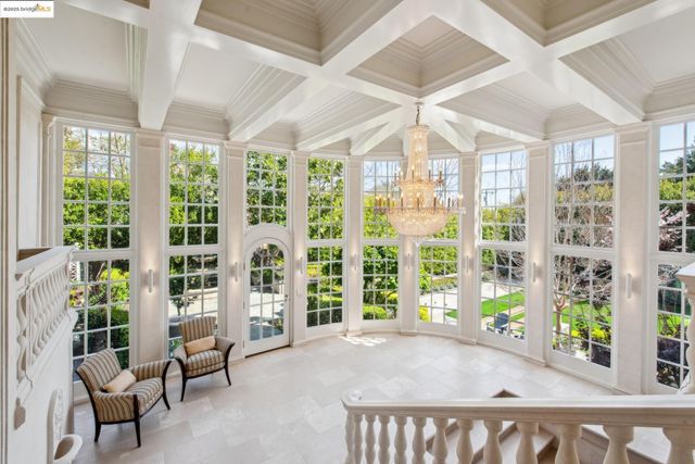 44 Farragut Ave, Piedmont, CA 94610