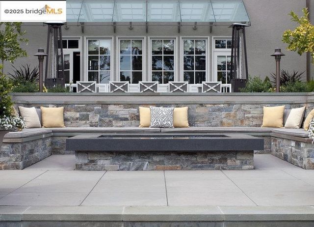 44 Farragut Ave, Piedmont, CA 94610