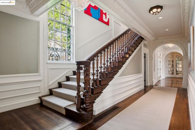 44 Farragut Ave, Piedmont, CA 94610