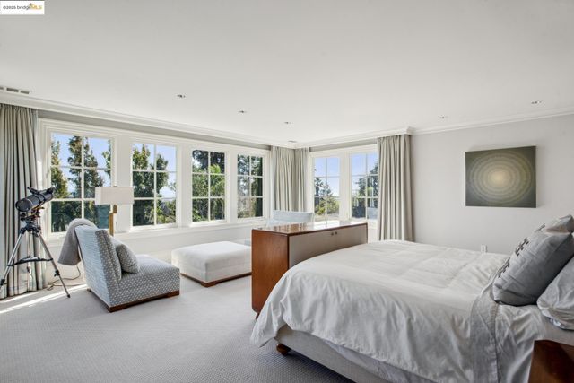 44 Farragut Ave, Piedmont, CA 94610