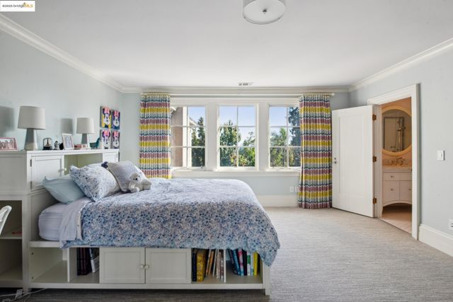 44 Farragut Ave, Piedmont, CA 94610