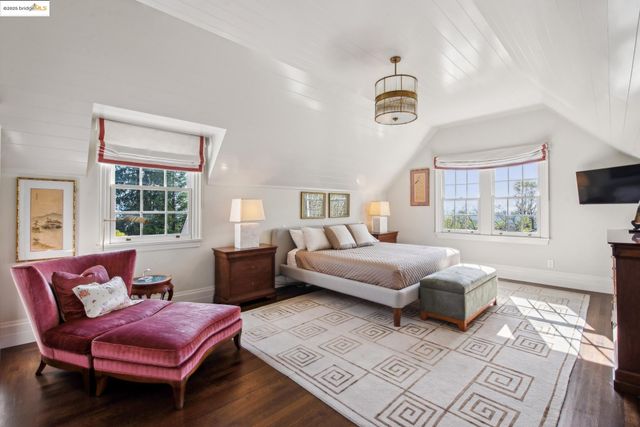 44 Farragut Ave, Piedmont, CA 94610