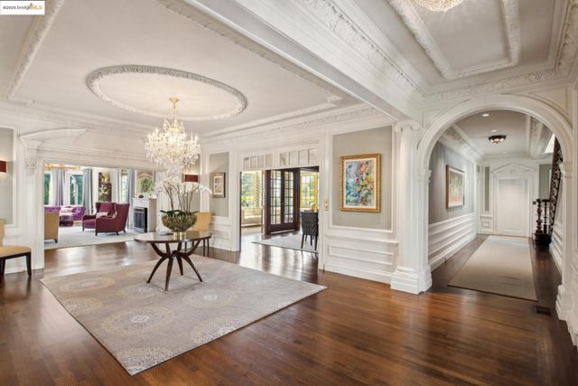 44 Farragut Ave, Piedmont, CA 94610