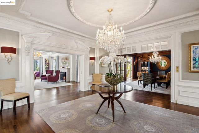 44 Farragut Ave, Piedmont, CA 94610