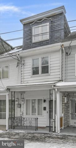 1018 E CENTRE ST, Mahanoy City, PA 17948