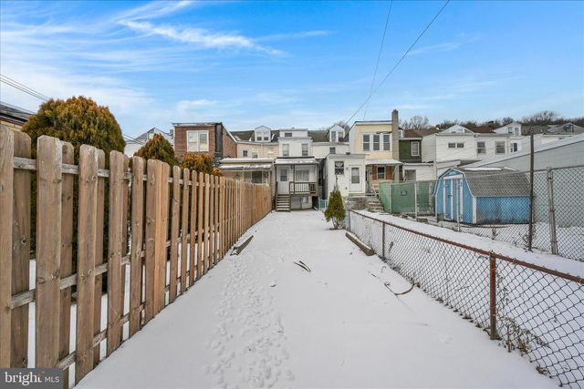 1018 E CENTRE ST, Mahanoy City, PA 17948