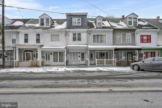 1018 E CENTRE ST, Mahanoy City, PA 17948