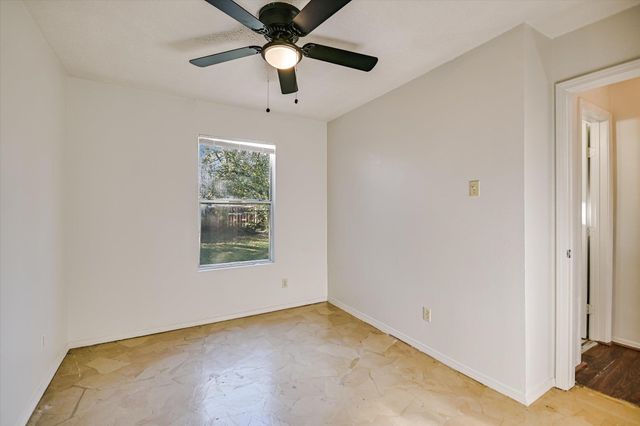 305 Regatta CT, Lakeway, TX 78734