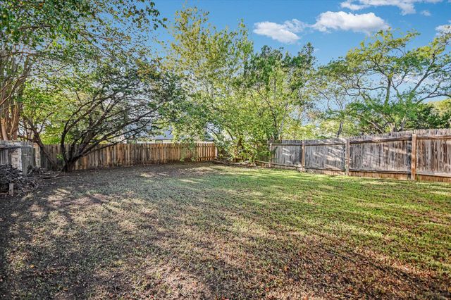 305 Regatta CT, Lakeway, TX 78734