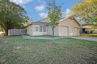 305 Regatta CT, Lakeway, TX 78734