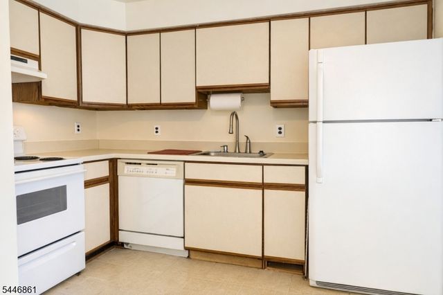 3013 Revere Ct 3013, Hillsborough Twp., NJ 08844