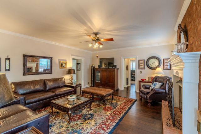 404 Chesterfield Pl, Franklin, TN 37064